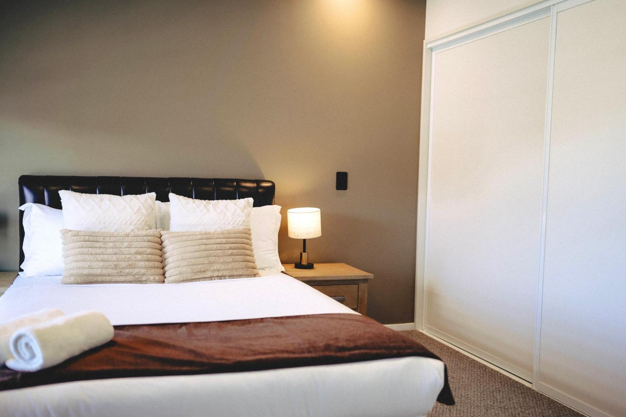 Cbd Contemporary Comfort Townhouse 2 Bed 2Bath Christchurch Exterior photo